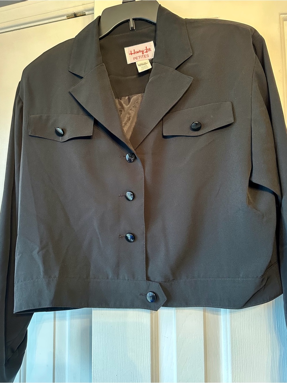 Black Cropped Button-Front Jacket - Picture 3 of 6
